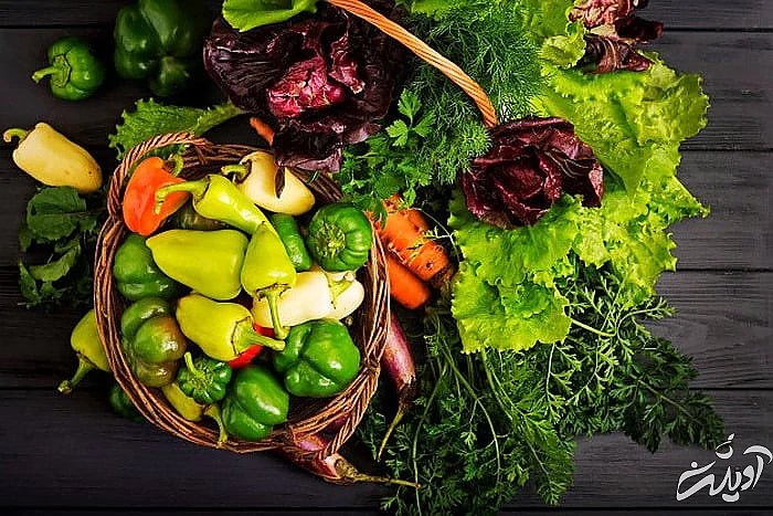 برگ سبزیجات تیره برای زیبایی پوست برگ سبزیجات تیره